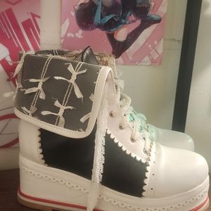 NWOB_YUME LACED UP PLATFORMS SZ/9 /SUPER CUTE!